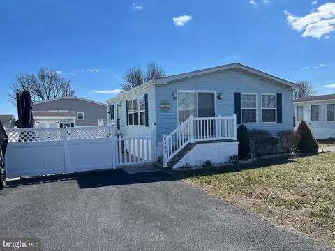 8585 N Longboat Way, Berlin, MD 21811