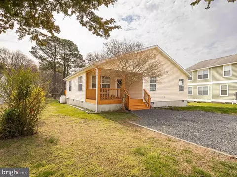 Exterior - 10518 Harrison Rd, Berlin, MD 21811 photo 2 of 16