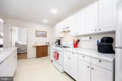 Kitchen - 10518 Harrison Rd, Berlin, MD 21811 photo 4 of 5