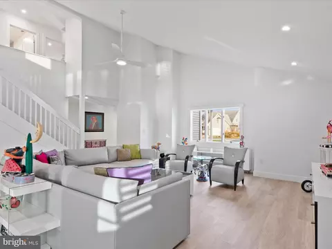 Living - 14 Goldeneye Ct, Ocean Pines, MD 21811 photo 4 of 7