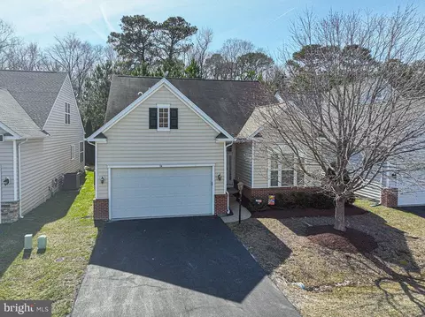 14 Hidden Lake Ct, Ocean Pines, MD 21811