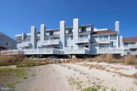 305 Seabay Ln #C7, Ocean City, MD 21842