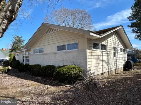 122 Maple Dr, Berlin, MD 21811 photo 3