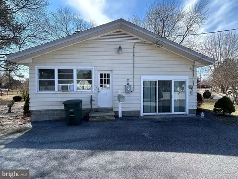 122 Maple Dr, Berlin, MD 21811 photo 4