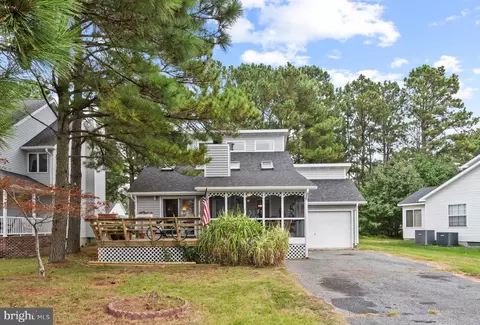 93 Watertown Rd, Ocean Pines, MD 21811