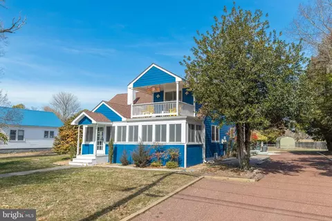 12927 Center Dr, Ocean City, MD 21842