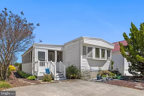 822 Bahia Dr, Ocean City, MD 21842