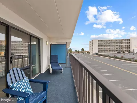 10 135th St #205, Ocean City, MD 21842