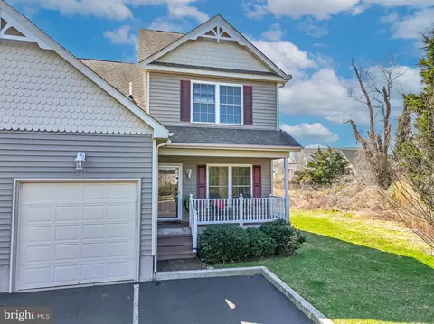 326 Williams St #201B2, Berlin, MD 21811
