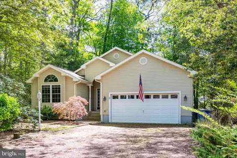9 Edgewood Dr, Ocean Pines, MD 21811
