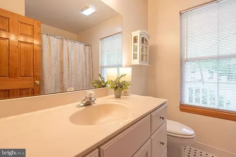 Bath - 199 Windjammer Rd, Ocean Pines, MD 21811 photo 5 of 10