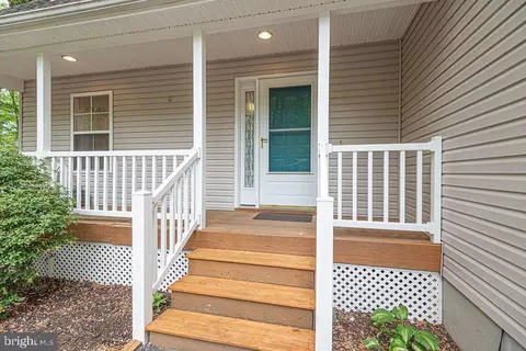 Exterior - 199 Windjammer Rd, Ocean Pines, MD 21811 photo 3 of 12