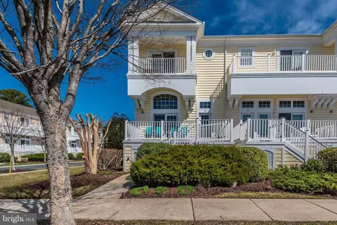 12137 Landings Blvd #108, Berlin, MD 21811