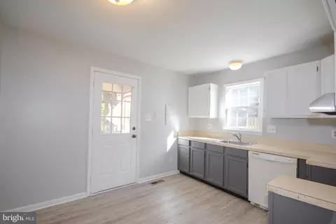Kitchen - 103 Ocean Pkwy, Ocean Pines, MD 21811 photo 1 of 1