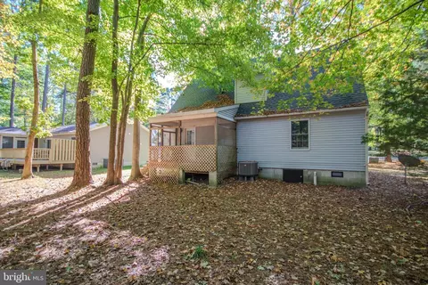 Exterior - 103 Ocean Pkwy, Ocean Pines, MD 21811 photo 7 of 12