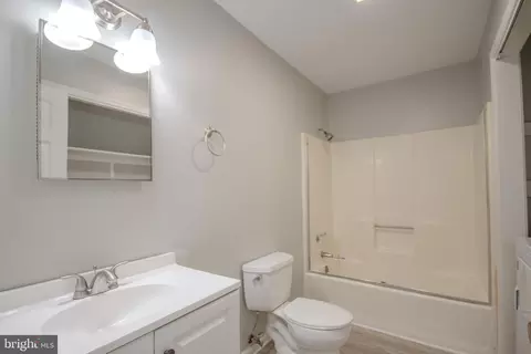 Bath - 103 Ocean Pkwy, Ocean Pines, MD 21811 photo 1 of 2