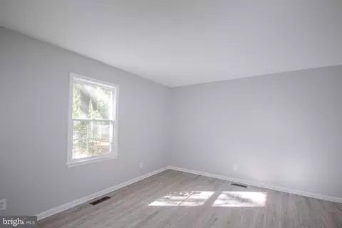 Bedroom - 103 Ocean Pkwy, Ocean Pines, MD 21811 photo 3 of 9
