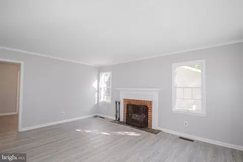 Living - 103 Ocean Pkwy, Ocean Pines, MD 21811 photo 3 of 5