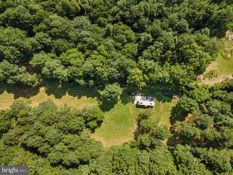 10424 Dinges Rd, Berlin, MD 21811 photo 2