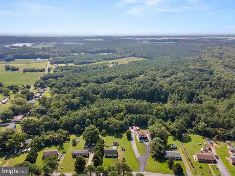 10424 Dinges Rd, Berlin, MD 21811 photo 6