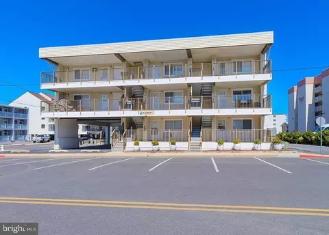 6 122nd St #302, Ocean City, MD 21842