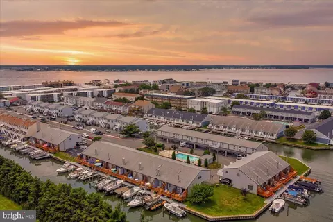 2818 Tern Dr #9, Ocean City, MD 21842