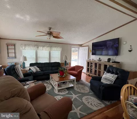 12205 E Cannonball Dr, Berlin, MD 21811 photo 6