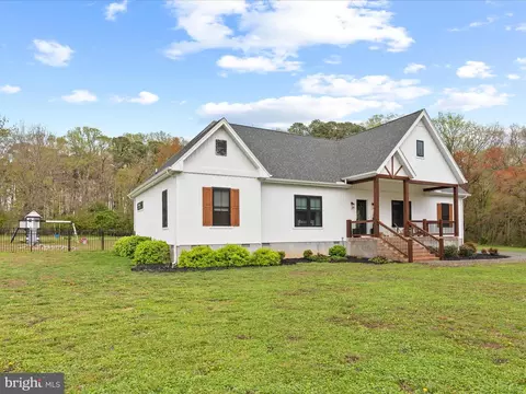 Exterior - 9741 Mason Rd, Berlin, MD 21811 photo 5 of 18