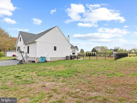 Exterior - 9741 Mason Rd, Berlin, MD 21811 photo 17 of 18