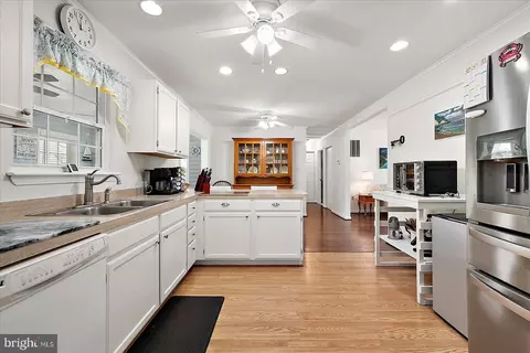 Kitchen - 16 Catalpa Ln, Ocean Pines, MD 21811 photo 3 of 6