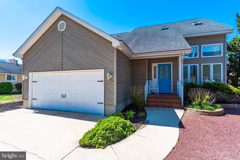 Exterior - 16 Windjammer Rd, Ocean Pines, MD 21811 photo 2 of 22