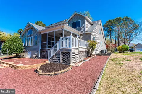 16 Windjammer Rd, Ocean Pines, MD 21811