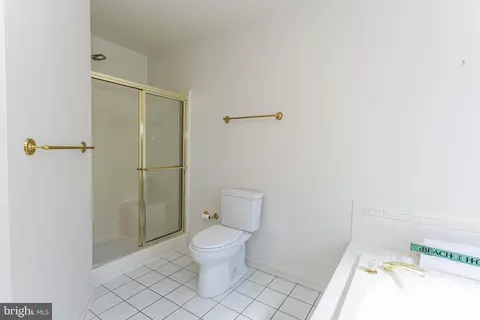 Bath - 16 Windjammer Rd, Ocean Pines, MD 21811 photo 4 of 5