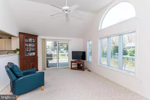 Living - 16 Windjammer Rd, Ocean Pines, MD 21811 photo 3 of 19