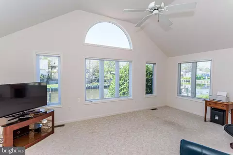 Living - 16 Windjammer Rd, Ocean Pines, MD 21811 photo 5 of 19