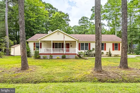 1 Darby Ct, Ocean Pines, MD 21811