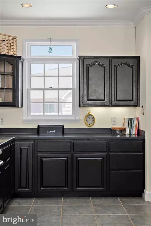Kitchen - 13212 Stone Harbor Ln #6, Ocean City, MD 21842 photo 11 of 12