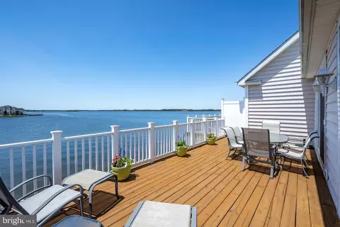 Exterior - 13212 Stone Harbor Ln #6, Ocean City, MD 21842 photo 8 of 13