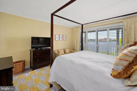 Bedroom - 13212 Stone Harbor Ln #6, Ocean City, MD 21842 photo 3 of 12