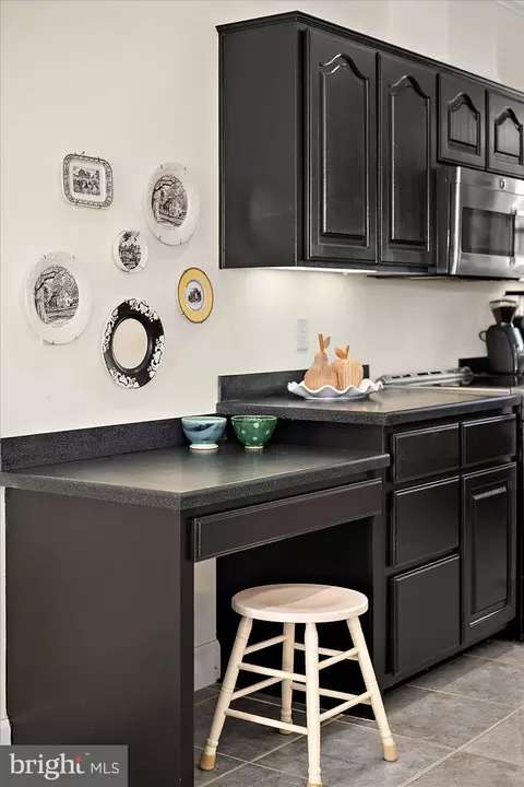 Kitchen - 13212 Stone Harbor Ln #6, Ocean City, MD 21842 photo 10 of 12