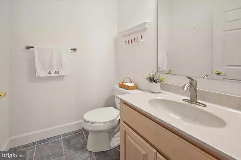 Bath - 13212 Stone Harbor Ln #6, Ocean City, MD 21842 photo 1 of 4