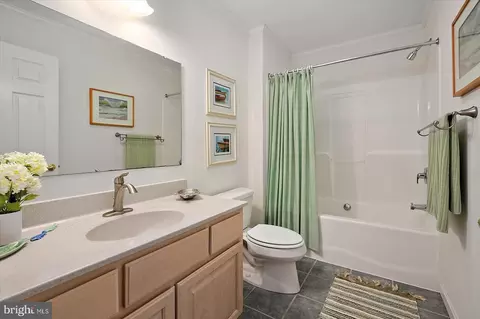 Bath - 13212 Stone Harbor Ln #6, Ocean City, MD 21842 photo 4 of 4