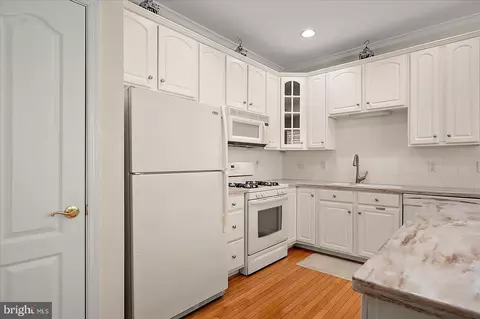 Kitchen - 8 Chatham Ct, Ocean Pines, MD 21811 photo 5 of 7