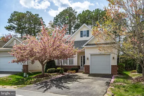 8 Chatham Ct, Ocean Pines, MD 21811