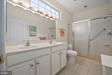 Bath - 8 Chatham Ct, Ocean Pines, MD 21811 photo 2 of 4