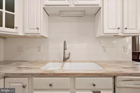 Kitchen - 8 Chatham Ct, Ocean Pines, MD 21811 photo 3 of 7
