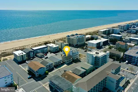 12506 Assawoman Dr, Ocean City, MD 21842