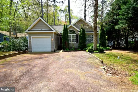 6 Hickory Way, Ocean Pines, MD 21811