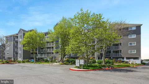 423 14th St #205 K, Ocean City, MD 21842