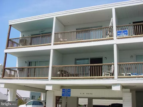 11 91st St #102, Ocean City, MD 21842
